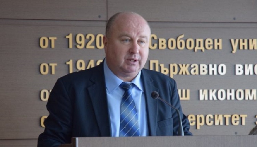 Разследваният от Лаура Кьовеши Драгомир Николов бутан за шеф на „Студентски столове и общежития”