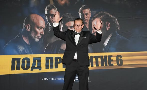 Истерията „Под прикритие“ 6